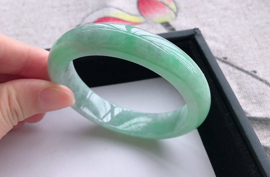 天然翡翠A貨。腕輪58.5mm | ASSOCIATIONS-LPDL.ORG